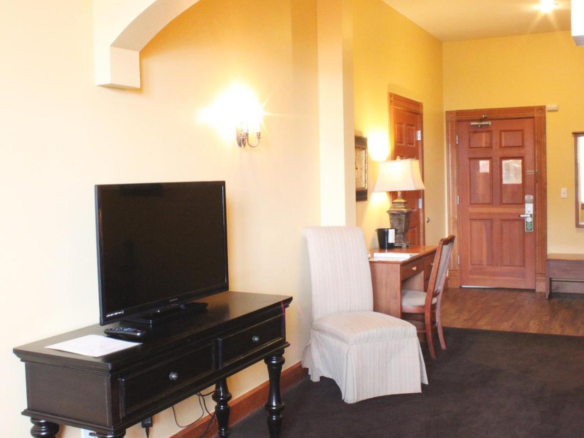 The Ennis Inn De Pere Exterior foto