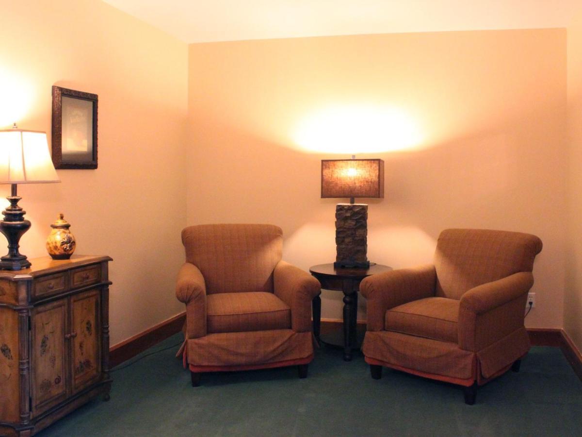 The Ennis Inn De Pere Exterior foto